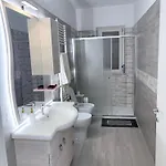 Oltre Le Onde Apartment