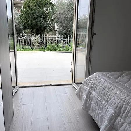 Oltre Le Onde Apartment